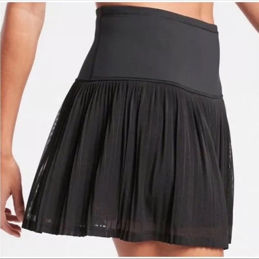 Athleta black A Game Mesh Skort 13.5 XS tennis golf pickleball skirt